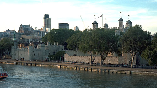 Ulaz sa reke Temze u Londonsku Kulu